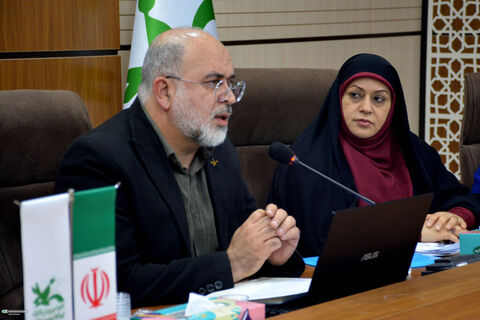 نشست صمیمی معاون فرهنگی کانون با کارشناسان آموزش و پژوهش کشور در جشنواره ملی پژوهش