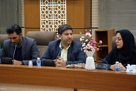 نشست صمیمی معاون فرهنگی کانون با کارشناسان آموزش و پژوهش کشور در جشنواره ملی پژوهش