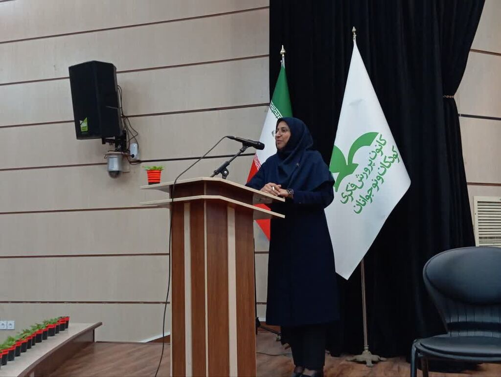 ویژه برنامه میلاد حضرت فاطمه زهرا(س) تحت عنوان "روشنای مهر" در کانون هرمزگان برگزار شد