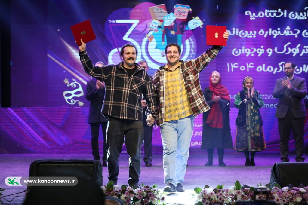 نمایش گل بی‌مراد تاکیدی است بر مسئولیت فردی در زندگی به‌جای شانس