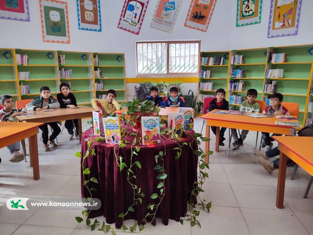 آشنایی کودکان مریوان با علوم و پژوهش در هفته پژوهش