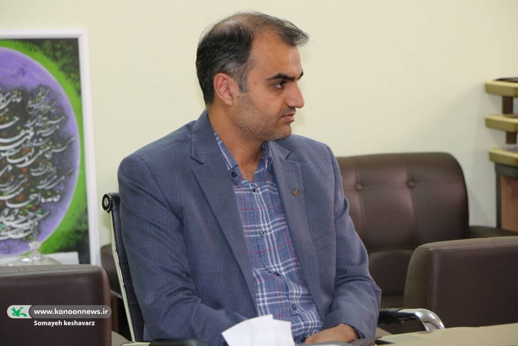 توسعه همکاری‌های فرهنگی کانون و نیروی انتظامی استان فارس با تمرکز بر جشنواره قصه‌گویی