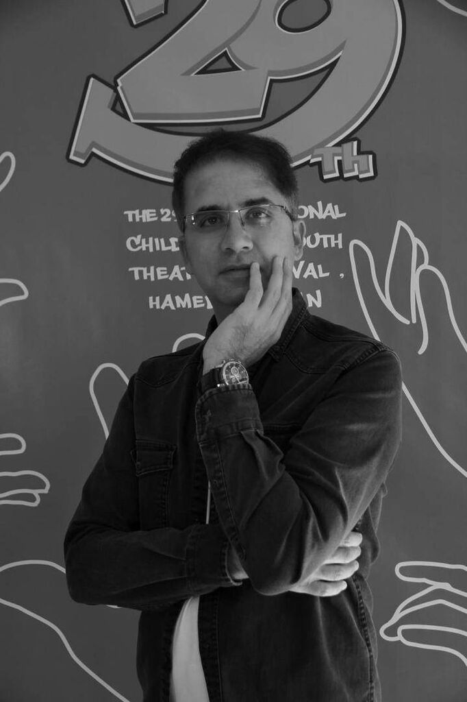 گفتوگو با علیرضا آقایی داور رده استانی جشنواره قصهگویی کانون کرمانشاه