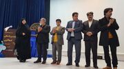 از داوران و عوامل اجرایی رده استانی جشنواره قصه‌گویی کانون کرمانشاه تجلیل شد