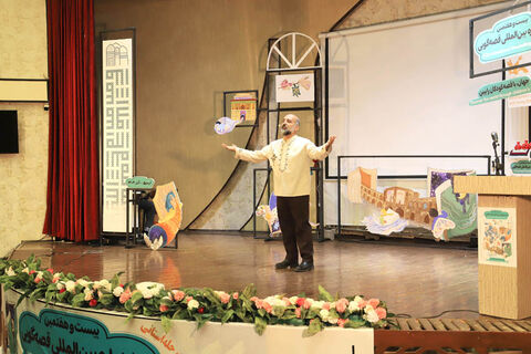 قصه‌ها در قاب تصویر مرحله استانی بیست‌وهفتمین جشنواره قصه‌گویی استان اردبیل(۴)