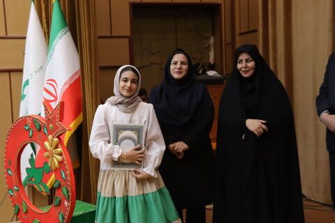 آیین اختتامیه مرحله استانی بیست و هفتمین جشنواره بین المللی قصه گویی به روایت تصویر (آلبوم سوم )