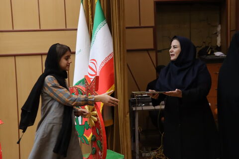 آیین اختتامیه مرحله استانی بیست و هفتمین جشنواره بین المللی قصه گویی به روایت تصویر (آلبوم سوم )