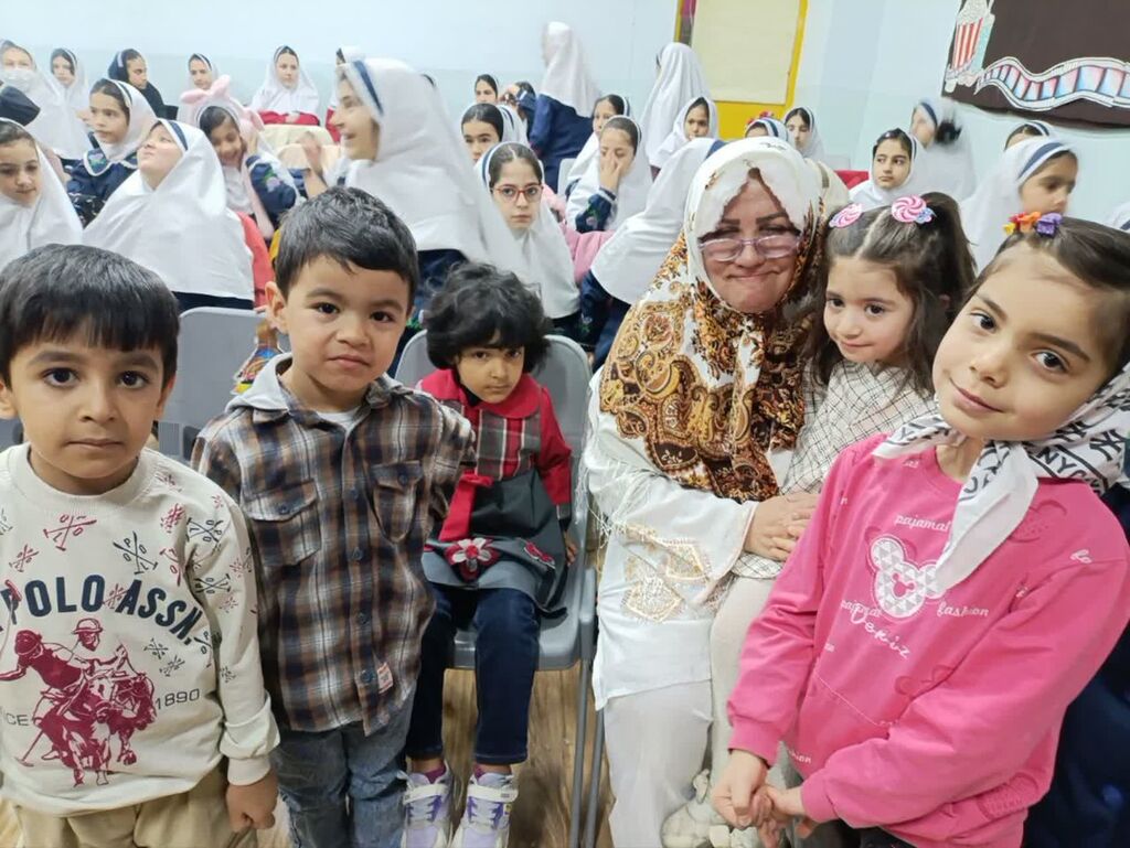 اعضا و مربیان مرکز فرهنگی قوچان به استقبال شب یلدا رفتند