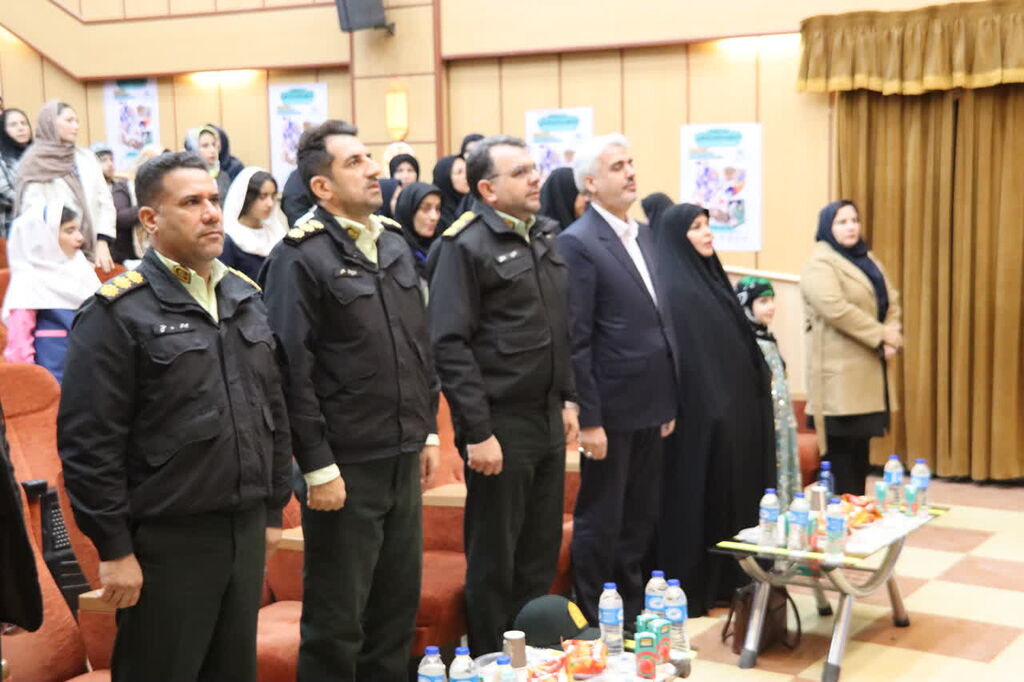 رئیس مرحله استانی جشنواره قصه گویی ایلام در آیین اختتامیه اعلام کرد