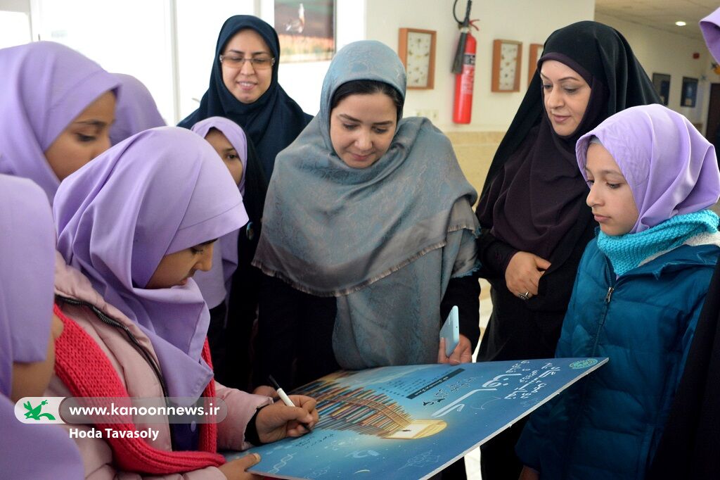 نمایشگاه ترویجی علم و فناوری در مجتمع کانون پردیسان قم