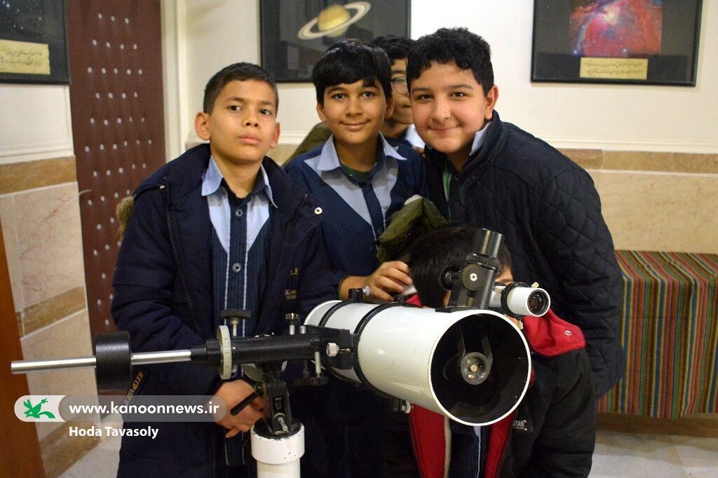 نمایشگاه ترویجی علم و فناوری در مجتمع کانون پردیسان قم