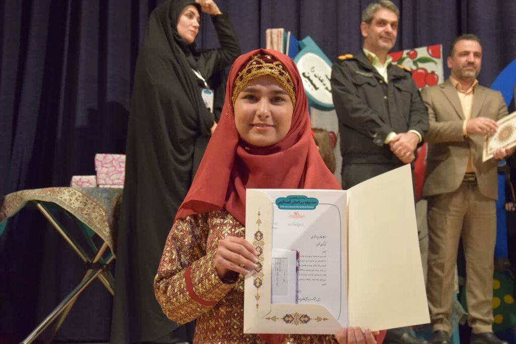 برگزیدگان مرحله استانی بیستوهفتمین جشنواره قصهگویی در استان البرز معرفی شدند