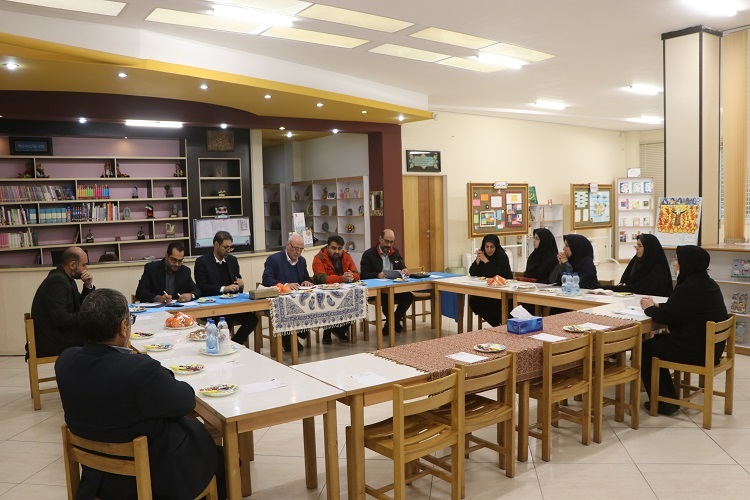 دیدار مدیرکل کانون با نماینده مردم شاهینشهر و میمه در مجلس شورای اسلامی