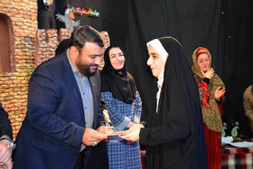 برگزیدگان استانی بیست‌وهفتمین جشنواره قصه‌گویی لرستان معرفی شدند