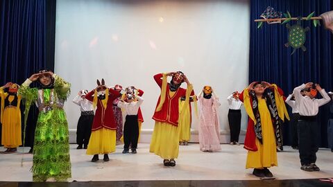 کرمانشاه.  اجرای دو سرود