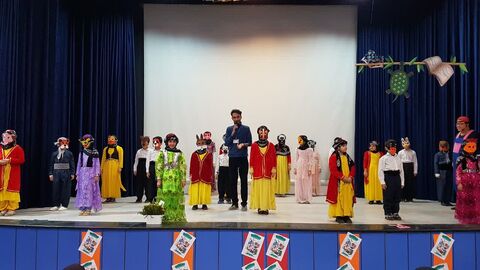 کرمانشاه.  اجرای دو سرود