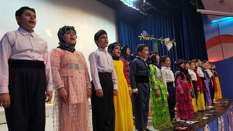 کرمانشاه.  اجرای دو سرود