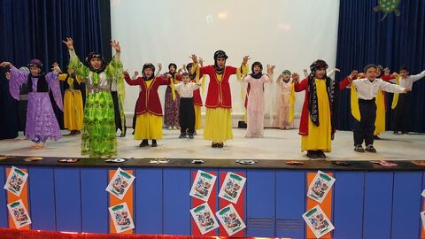 کرمانشاه.  اجرای دو سرود