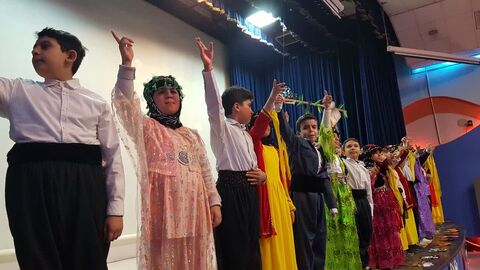 کرمانشاه.  اجرای دو سرود