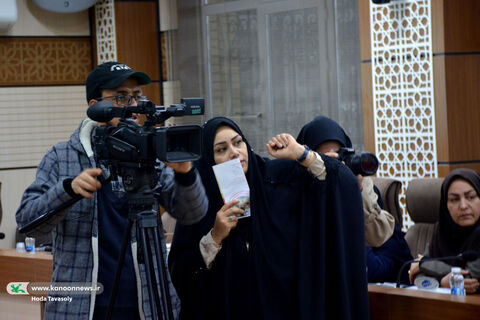 نشست هم‌اندیشی کارشناسان کانون و باشگاه نانو