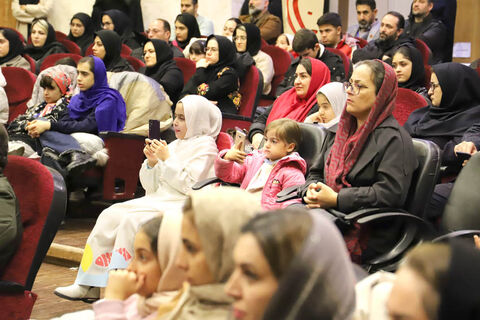 قصه‌ها در قاب تصویر/ آیین پایانی مرحله استانی بیست‌وهفتمین جشنواره قصه‌گویی استان اردبیل
