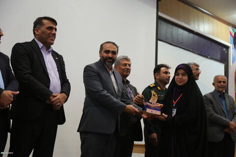 آیین تقدیر از برگزیدگان رده استانی قصه خوزستان