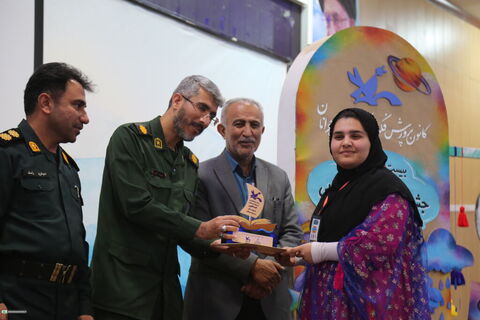 آیین تقدیر از برگزیدگان رده استانی قصه خوزستان