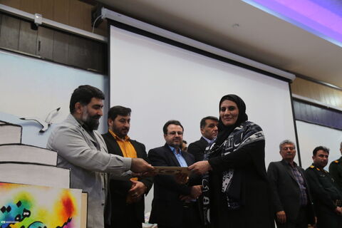 آیین تقدیر از برگزیدگان رده استانی قصه خوزستان