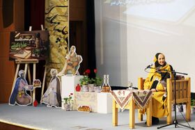 تجلیل از بانوی قصه‌ها؛ عذار وکیلی در جشنواره‌ی بین‌المللی قصه‌گویی استان تهران