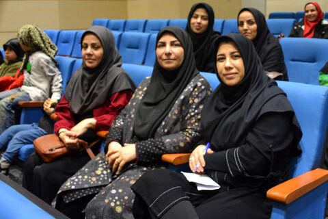 آیین تجلیل از برگزیدگان هفدهمین جشنواره هفته پژوهش کانون استان قم