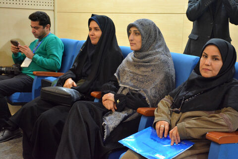 آیین تجلیل از برگزیدگان هفدهمین جشنواره هفته پژوهش کانون استان قم