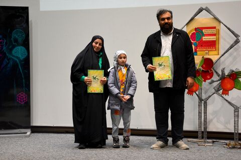 آیین تجلیل از برگزیدگان هفدهمین جشنواره هفته پژوهش کانون استان قم