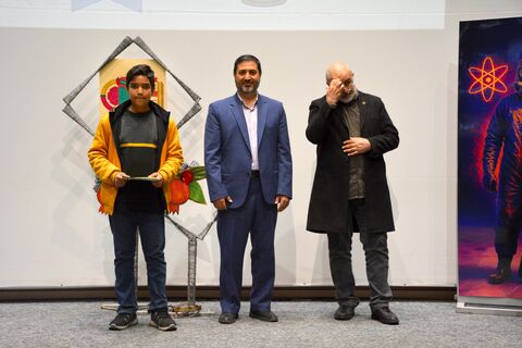 آیین تجلیل از برگزیدگان هفدهمین جشنواره هفته پژوهش کانون استان قم