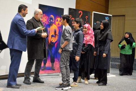 آیین تجلیل از برگزیدگان هفدهمین جشنواره هفته پژوهش کانون استان قم