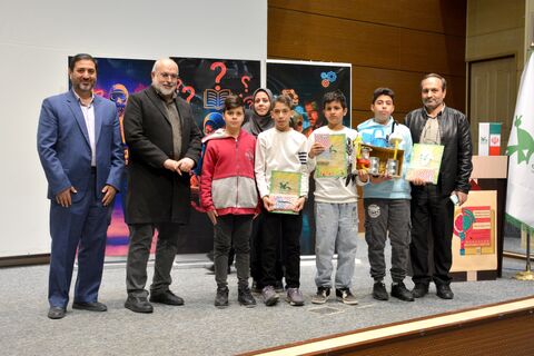 آیین تجلیل از برگزیدگان هفدهمین جشنواره هفته پژوهش کانون استان قم