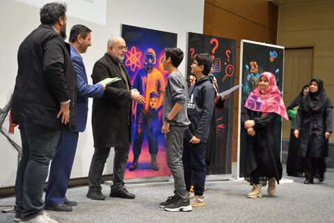 آیین تجلیل از برگزیدگان هفدهمین جشنواره هفته پژوهش کانون استان قم