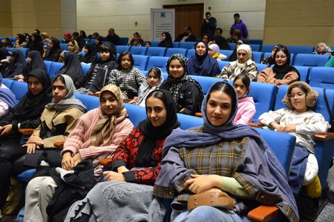 آیین تجلیل از برگزیدگان هفدهمین جشنواره هفته پژوهش کانون استان قم