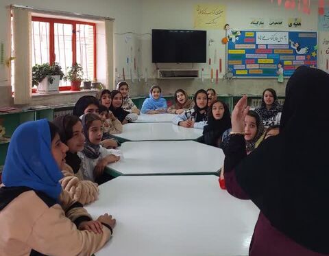 کرمانشاه.  سرود