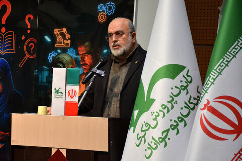 برگزیدگان هفدهمین جشنواره ملی پژوهش کانون تجلیل شدند