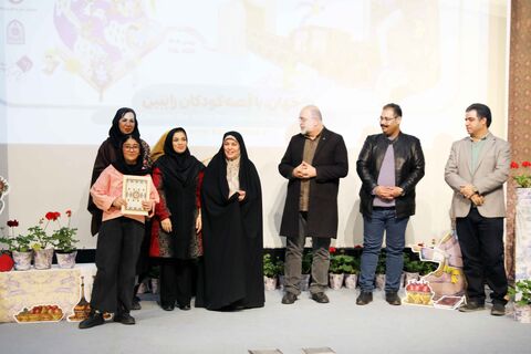 اختتامیه مرحله استانی جشنواره بین المللی قصه‌گویی در سالن غدیر برگزار شد