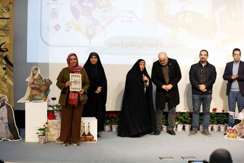 اختتامیه مرحله استانی جشنواره بین المللی قصه‌گویی در سالن غدیر برگزار شد