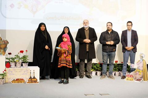 اختتامیه مرحله استانی جشنواره بین المللی قصه‌گویی در سالن غدیر برگزار شد