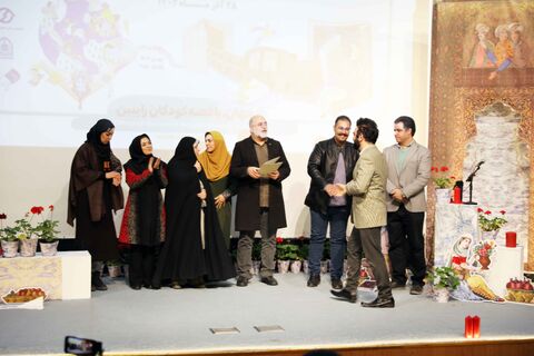 اختتامیه مرحله استانی جشنواره بین المللی قصه‌گویی در سالن غدیر برگزار شد