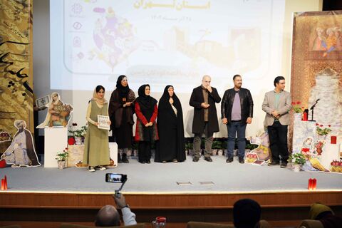 اختتامیه مرحله استانی جشنواره بین المللی قصه‌گویی در سالن غدیر برگزار شد