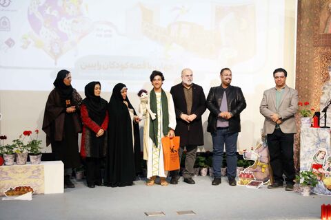 اختتامیه مرحله استانی جشنواره بین المللی قصه‌گویی در سالن غدیر برگزار شد