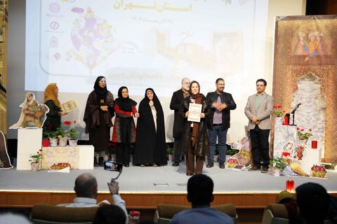 اختتامیه مرحله استانی جشنواره بین المللی قصه‌گویی در سالن غدیر برگزار شد