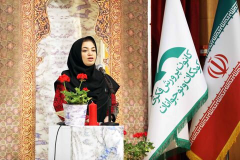 اختتامیه مرحله استانی جشنواره بین المللی قصه‌گویی در سالن غدیر برگزار شد