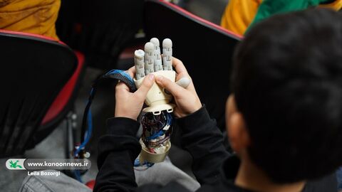 بازدید اعضای نوجوان کانون مرکزی از دانشگاه شریف