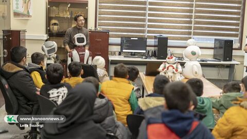 بازدید اعضای نوجوان کانون مرکزی از دانشگاه شریف