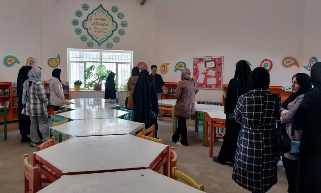 بازدید علمی دانشجویان علوم تربیتی از مرکز سنقر در هفته پژوهش